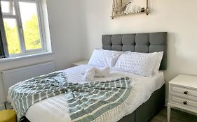 Modern & Cosy 2-Bed Apartment Near Nec, Airport & Jlr!