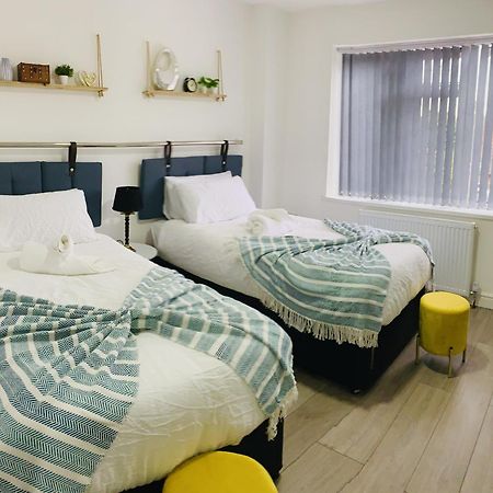 Modern & Cosy 2-Bed Apartment Near Nec, Airport & Jlr! Birmingham Room photo