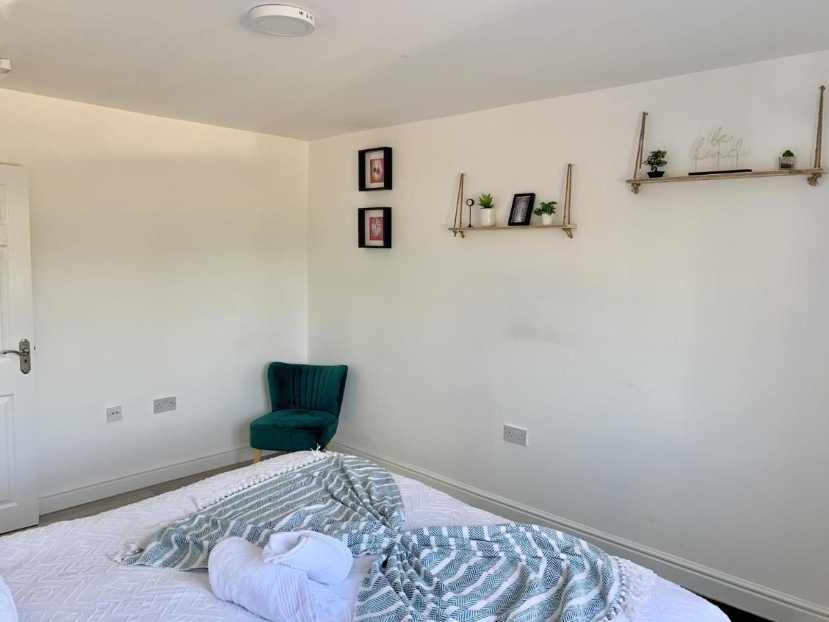 Modern & Cosy 2-Bed Apartment Near Nec, Airport & Jlr! Birmingham Exterior photo