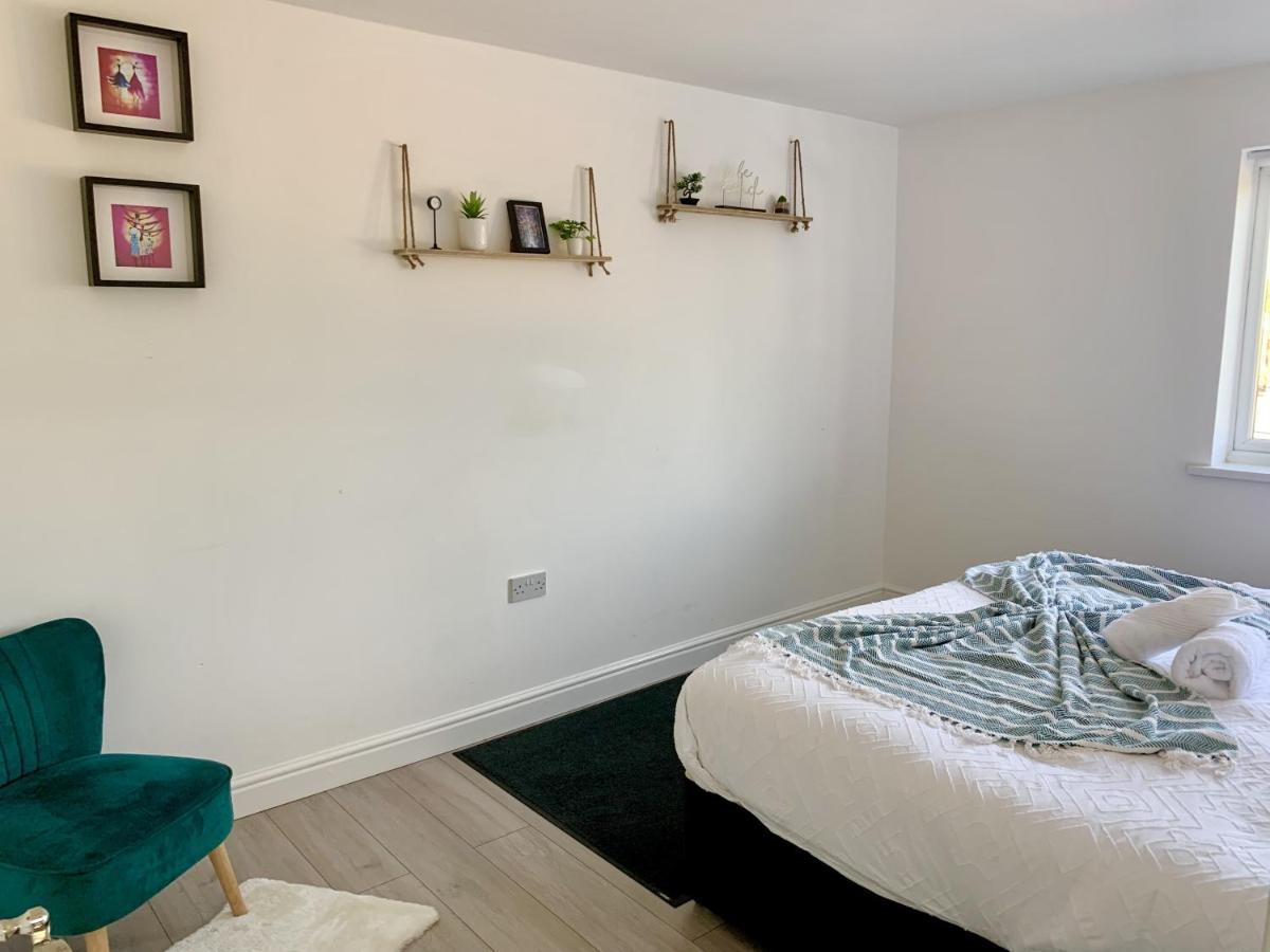 Modern & Cosy 2-Bed Apartment Near Nec, Airport & Jlr! Birmingham Exterior photo