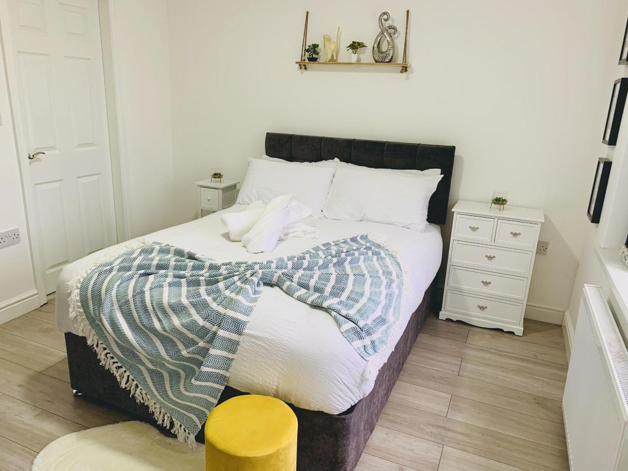 Modern & Cosy 2-Bed Apartment Near Nec, Airport & Jlr! Birmingham Room photo